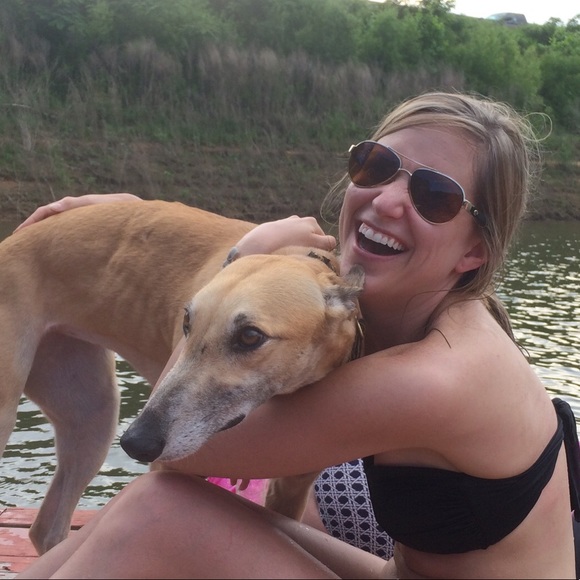 Meet your Posher, Leah - Picture 2 of 4